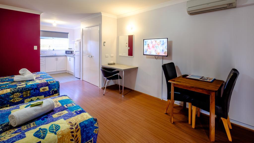 Australind Tourist Park Hotel ภายนอก รูปภาพ