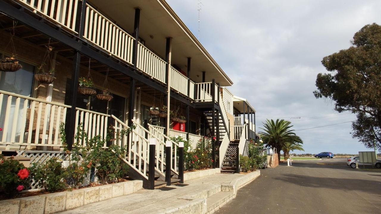 Australind Tourist Park Hotel ภายนอก รูปภาพ